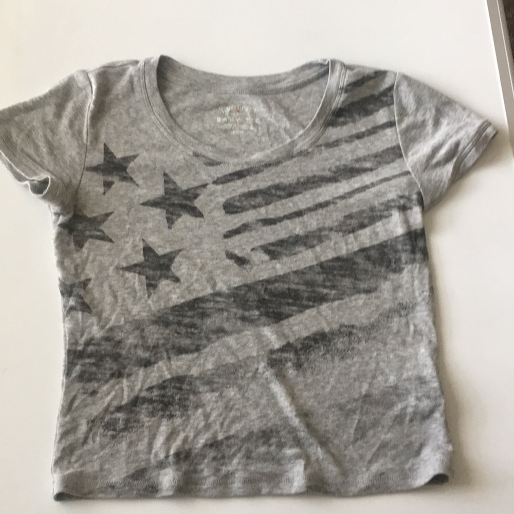 Baby gray tee